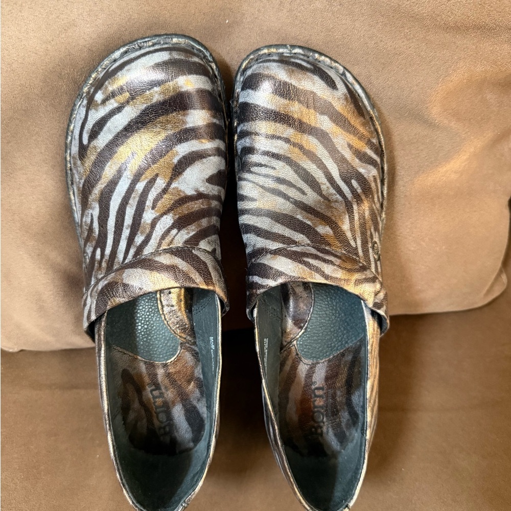 Born Slip On Loafer size 8